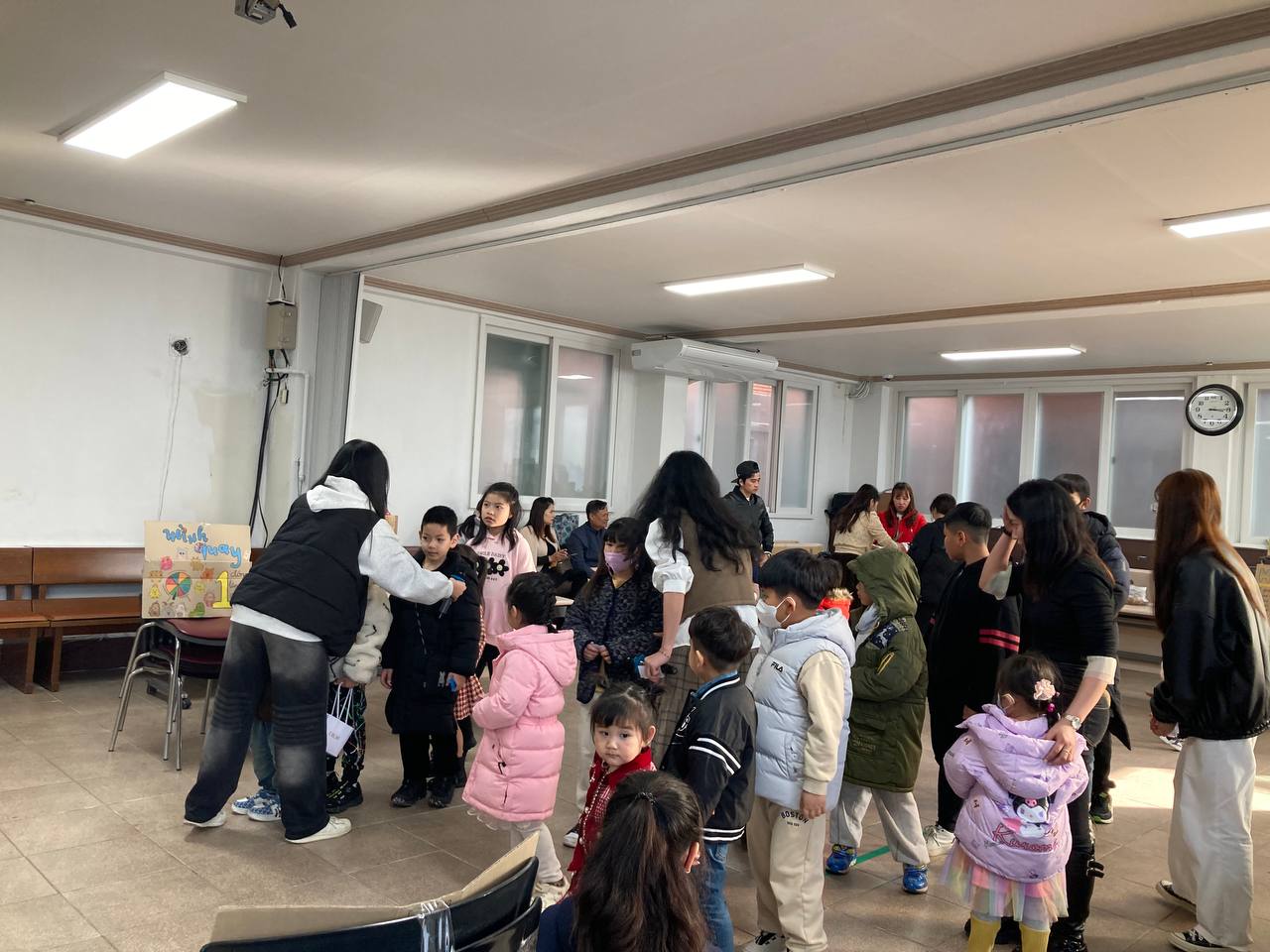 2312 베트남 은총시장.jpg