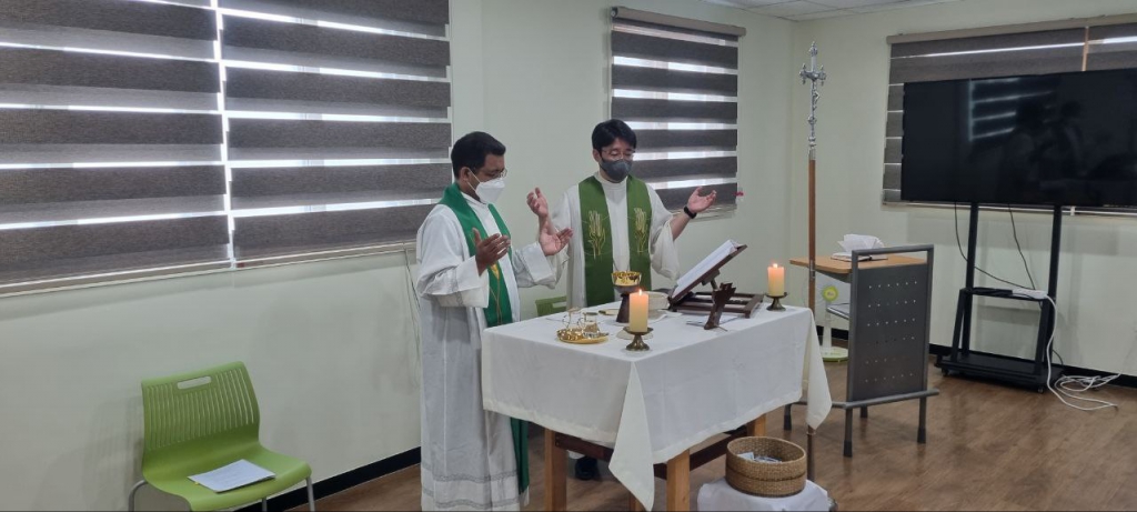 동티모르 제이든 하영 돌잔치.jpg