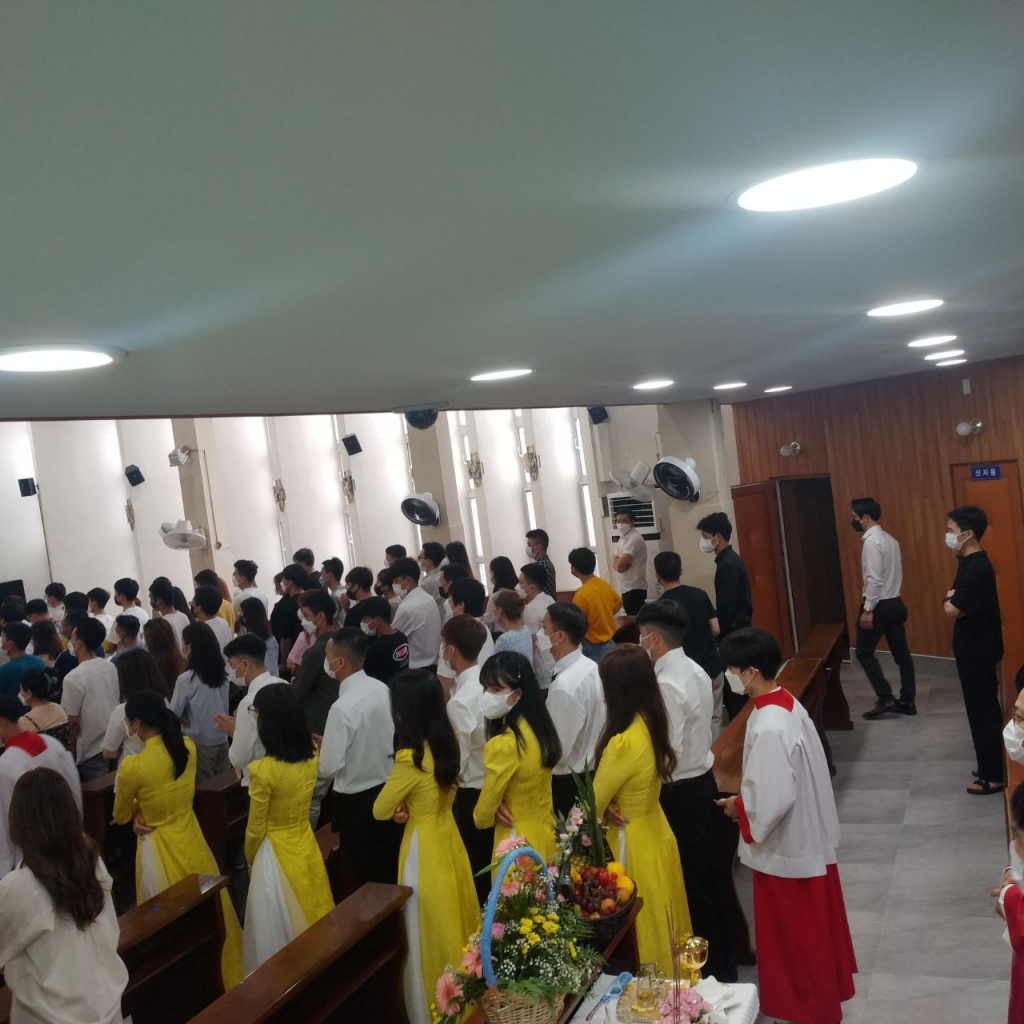 베트남 미사 남부그룹 축일2.jpg