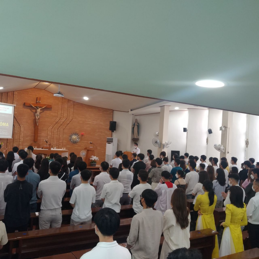 베트남 미사 남부그룹 축일3.jpg