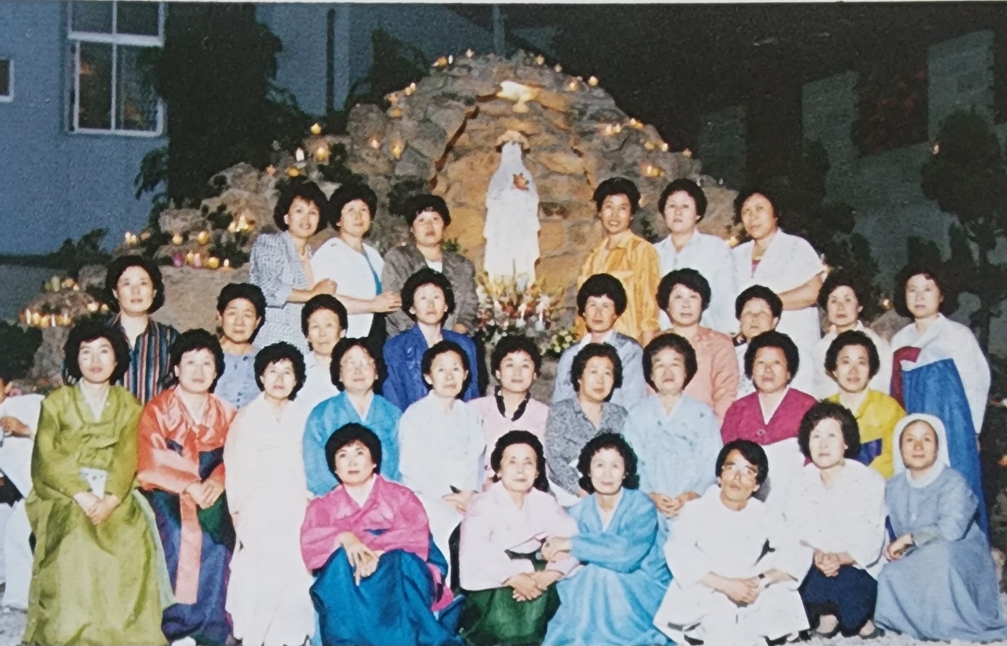 성모동굴 축성기념1.jpg