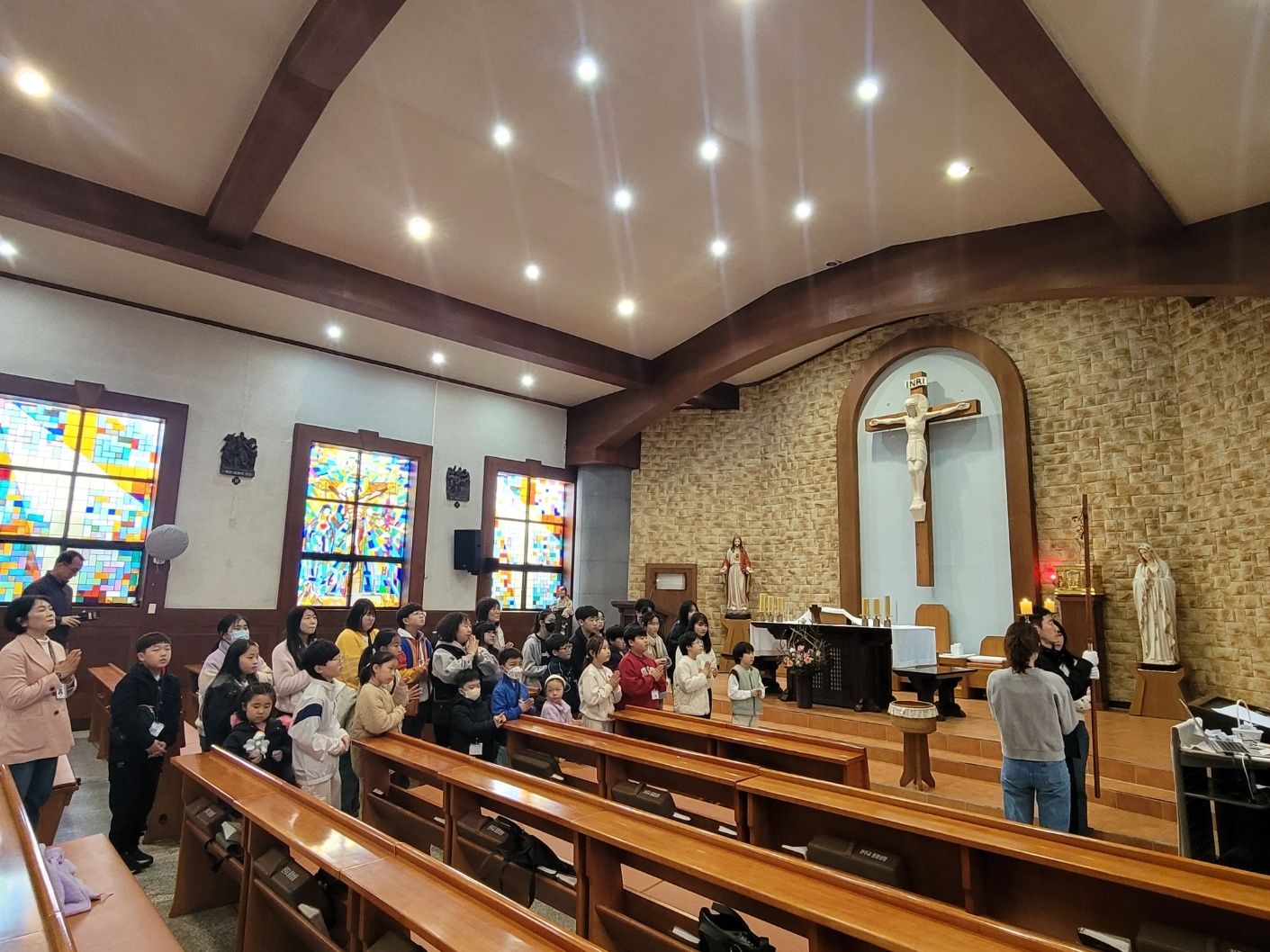 3월 29일  동항성당방문 십자가의길  미사참여.jpg