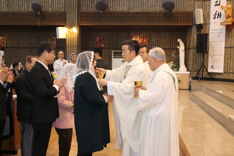 석포성당 세례식2020-02-02-049.JPG