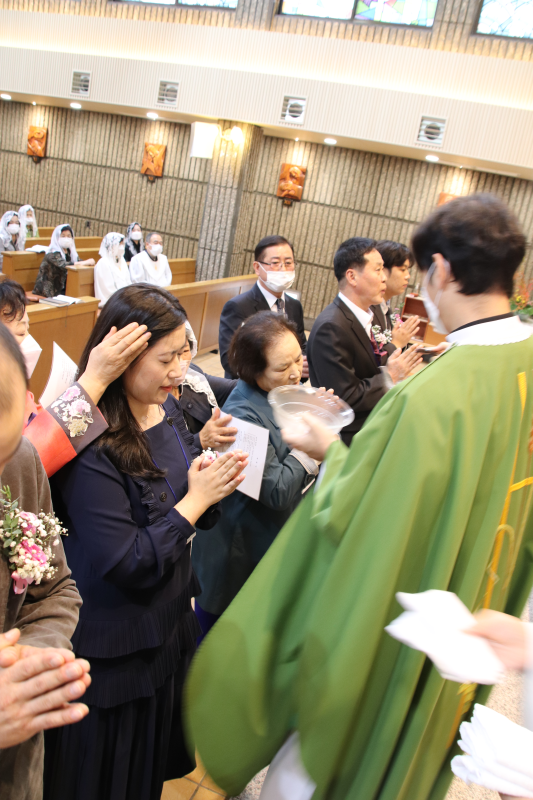 22 세례식 IMG_1413.png