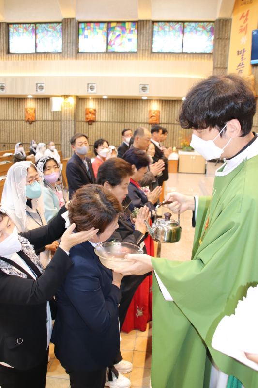 22 세례식 IMG_1410.png