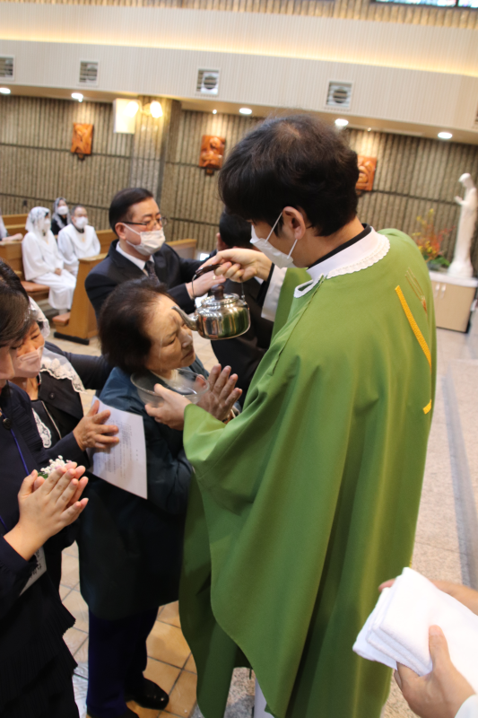 22 세례식 IMG_1414.png