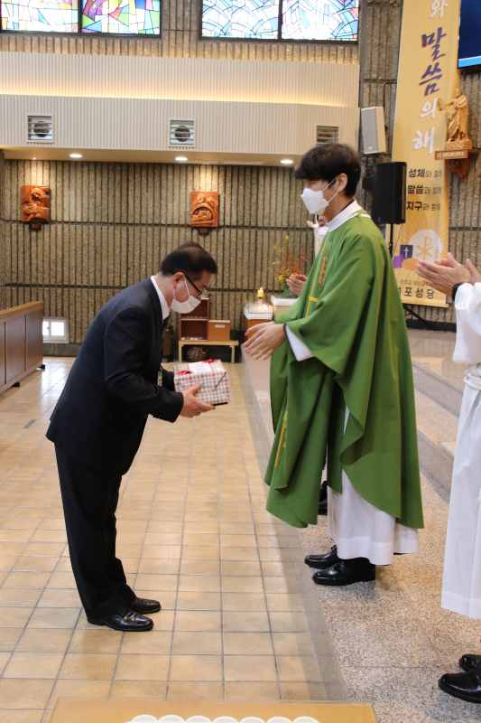 22 세례식 IMG_1437.png