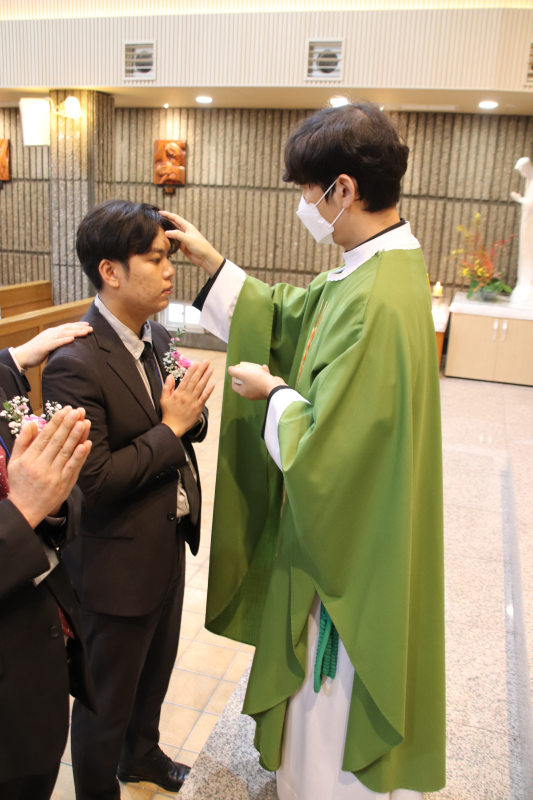 22 세례식 IMG_1422.png