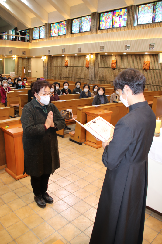 22-10 세례식 IMG_1476.png