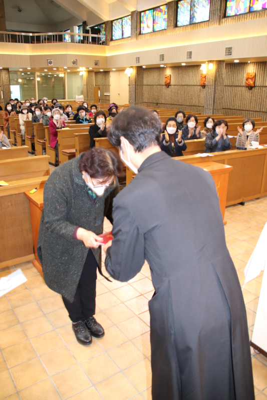 22-10 세례식 IMG_1478.png