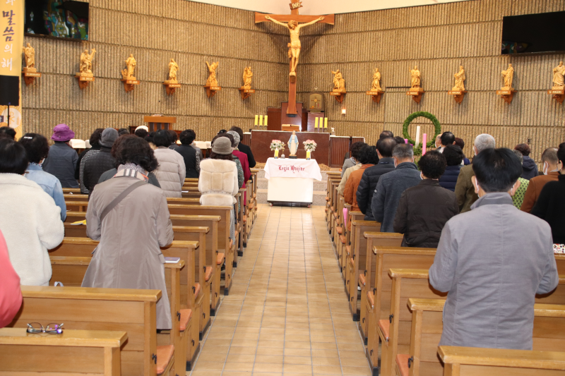 22-11 꼬미시움 연공상수여식 IMG_1468.png