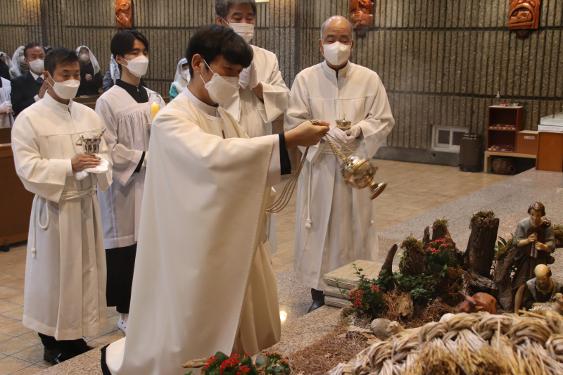 22-12-24 성탄 전야 IMG_1530.png