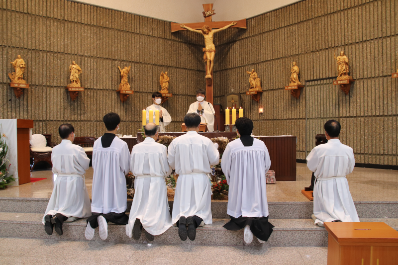 22-12-25 성탄미사IMG_1577.png