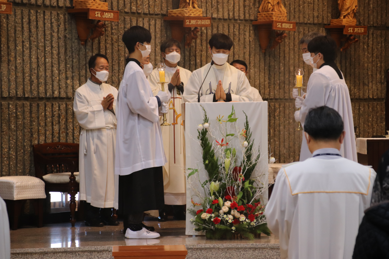 22-12-25 성탄미사IMG_1574.png