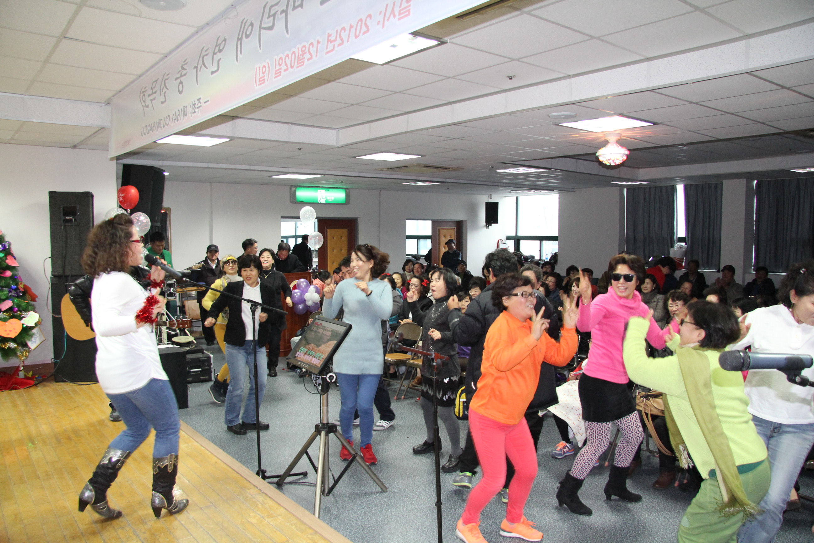 사본 -2012년12월2일 1641,1642 꾸리아 연차총침목회 205.jpg