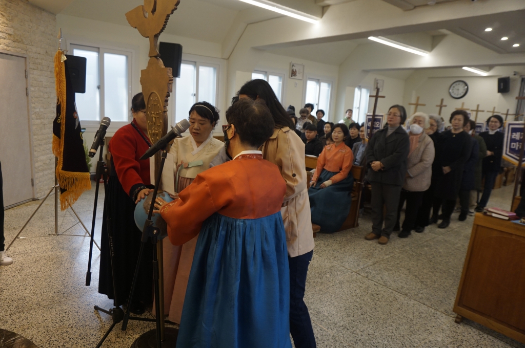 20240317아치에서2651-2652합동 (3).JPG