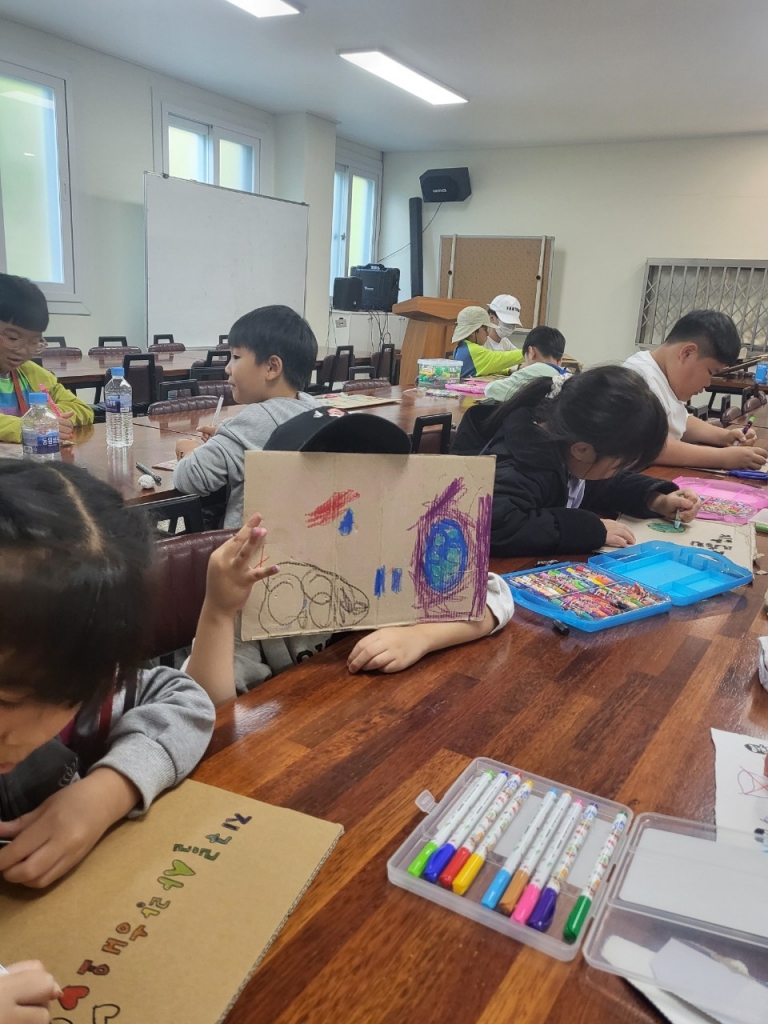 20241026주일학교플로킹 (7).jpg