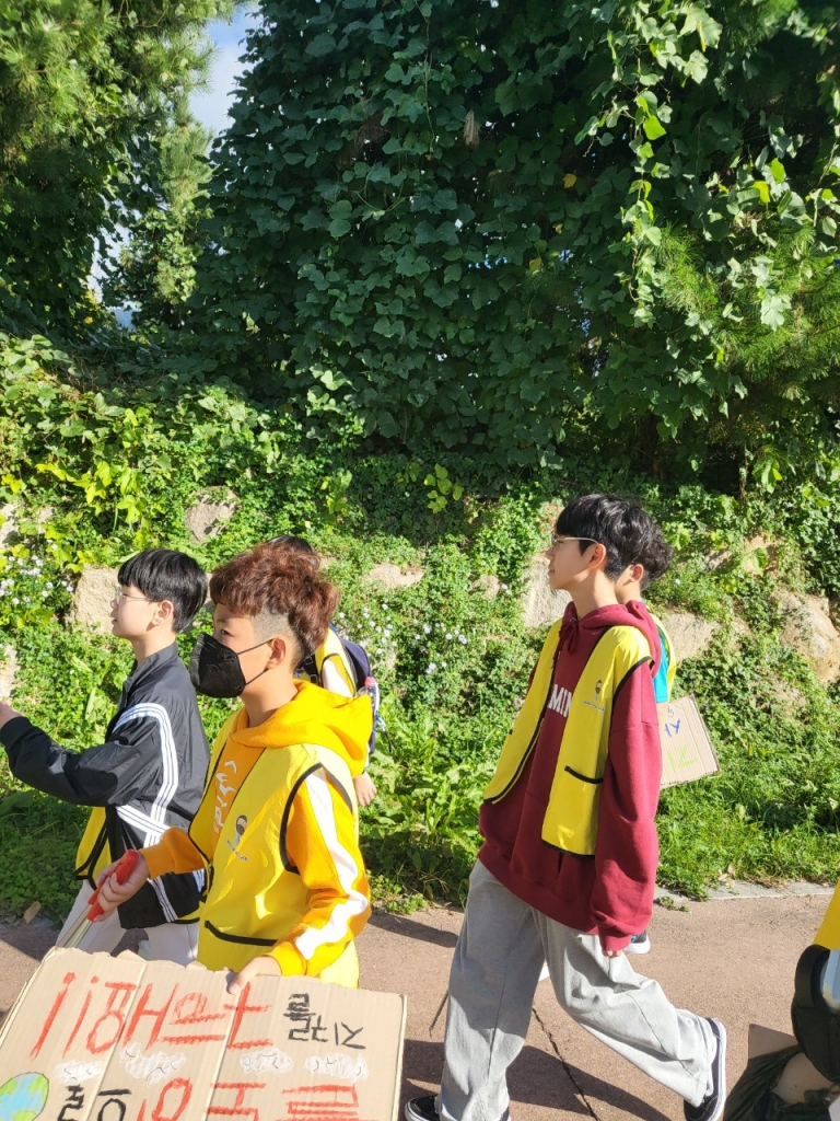 20241026주일학교플로킹 (23).jpg