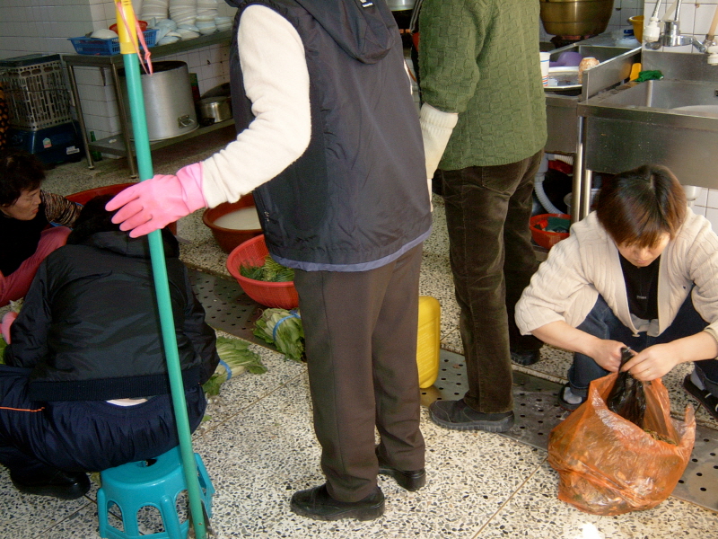 주일학교대청소 (4).jpg