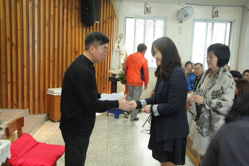 2014 10 05전열사도요한신부님 마지막미사 009.jpg