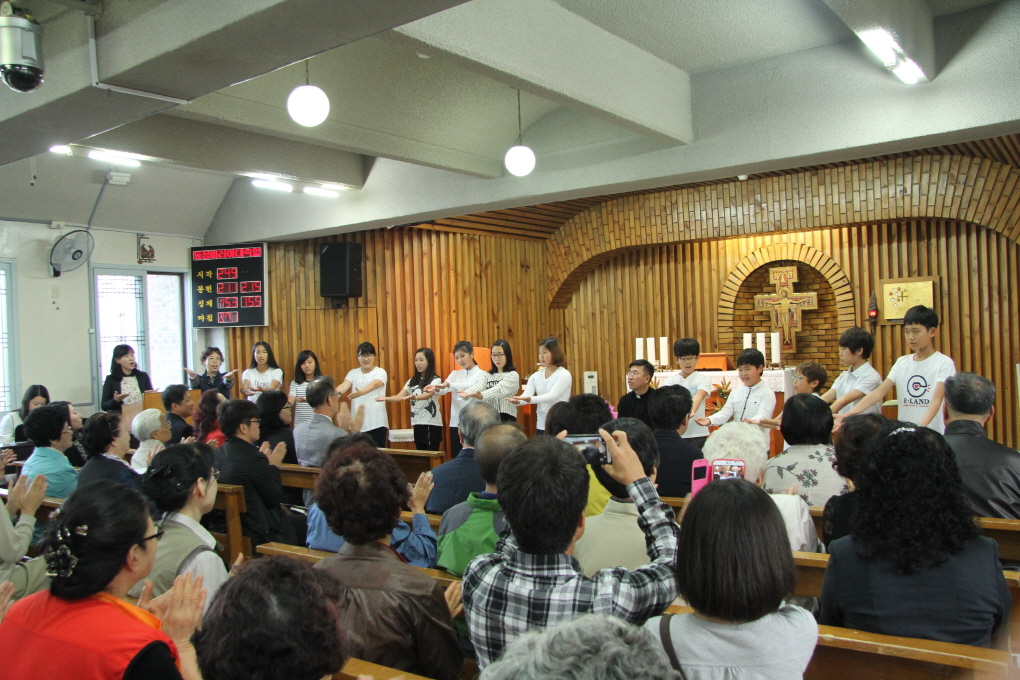 2014 10 05전열사도요한신부님 마지막미사 020.jpg