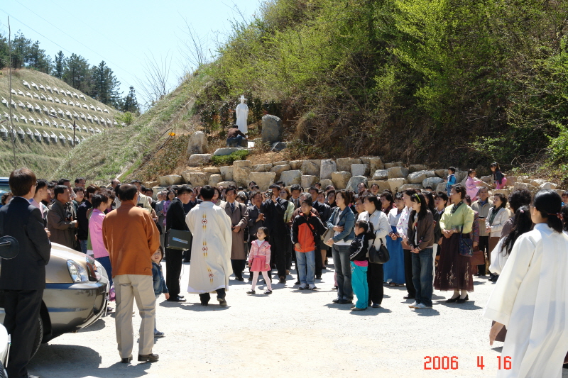 20060416김대건 안드레아신부님상 축성식DSC02001.JPG