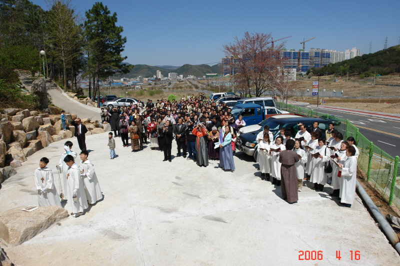 20060416김대건 안드레아신부님상 축성식DSC01981.JPG