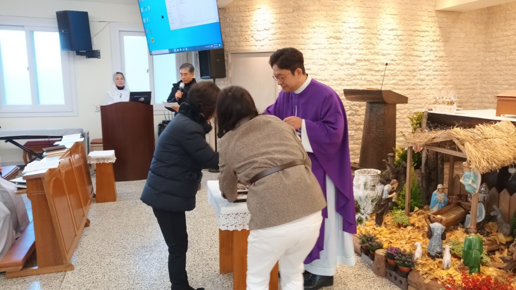 20231224사도요한 신부님영명축 (15).jpg