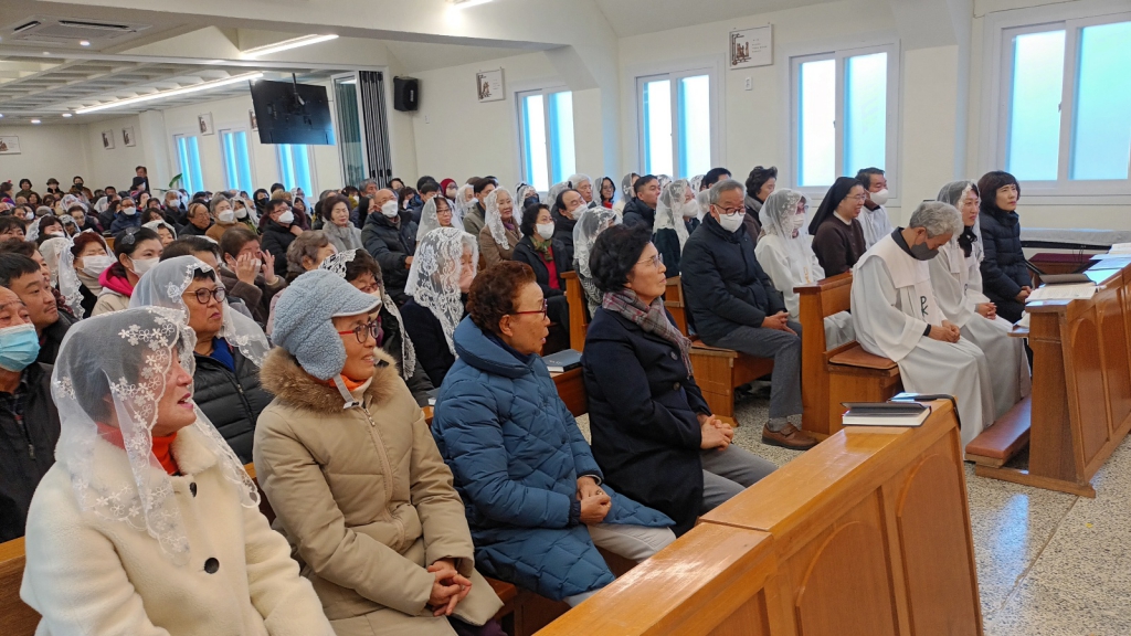 20231224사도요한 신부님영명축 (8).jpg