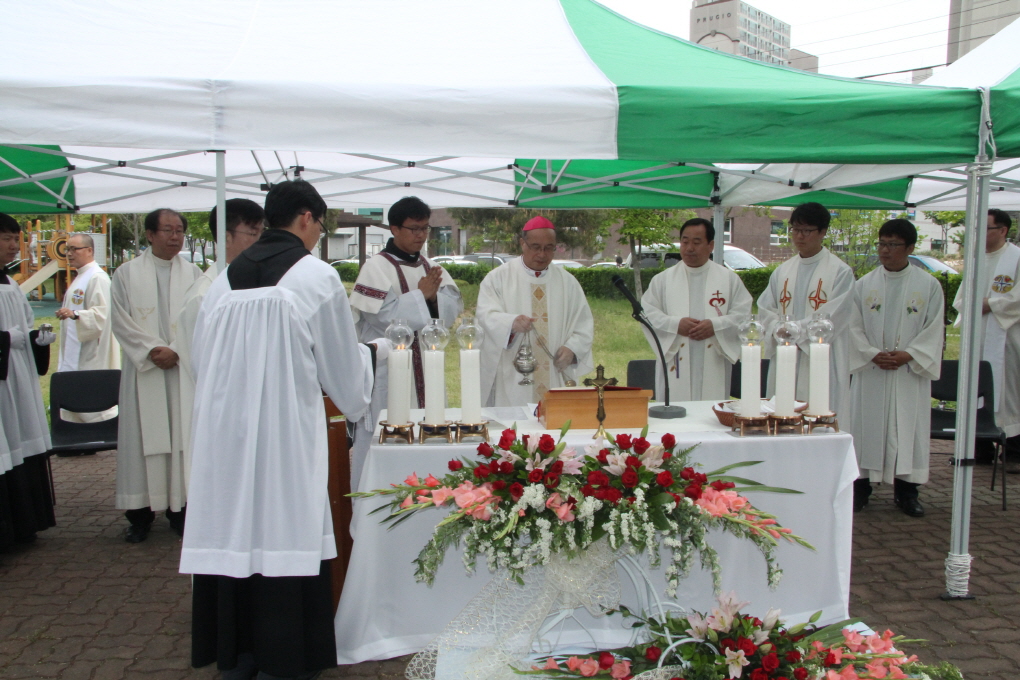 2014 04 26푸른나래축복식 손주교님 044.jpg
