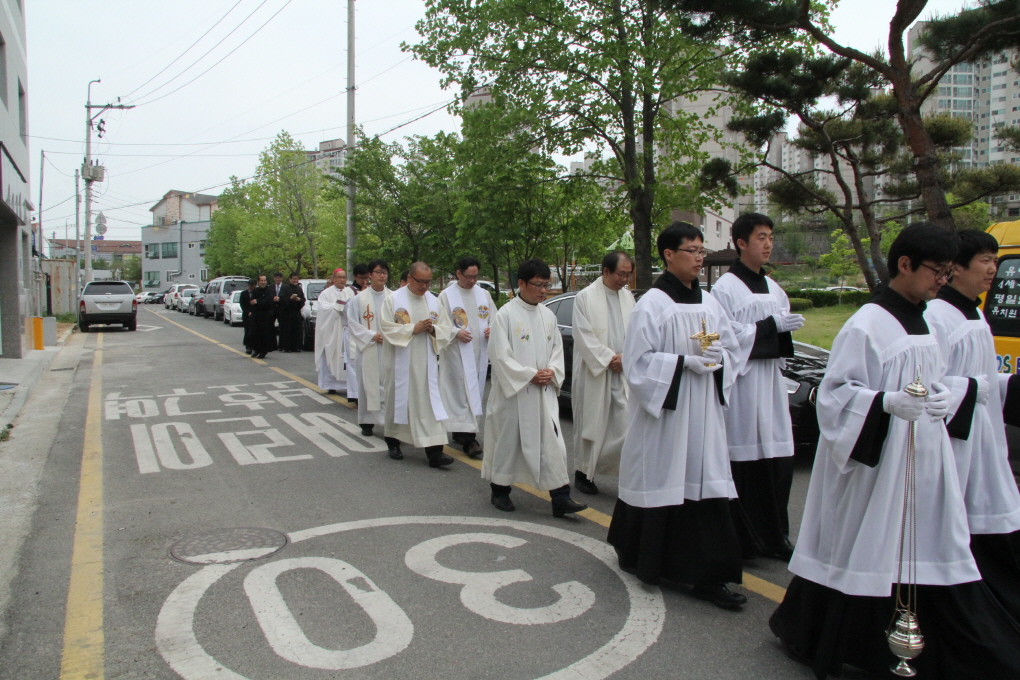 2014 04 26푸른나래축복식 손주교님 034.jpg