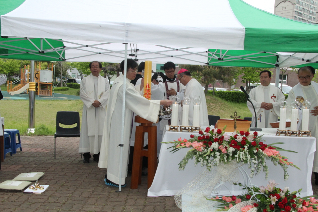 2014 04 26푸른나래축복식 손주교님 041.jpg