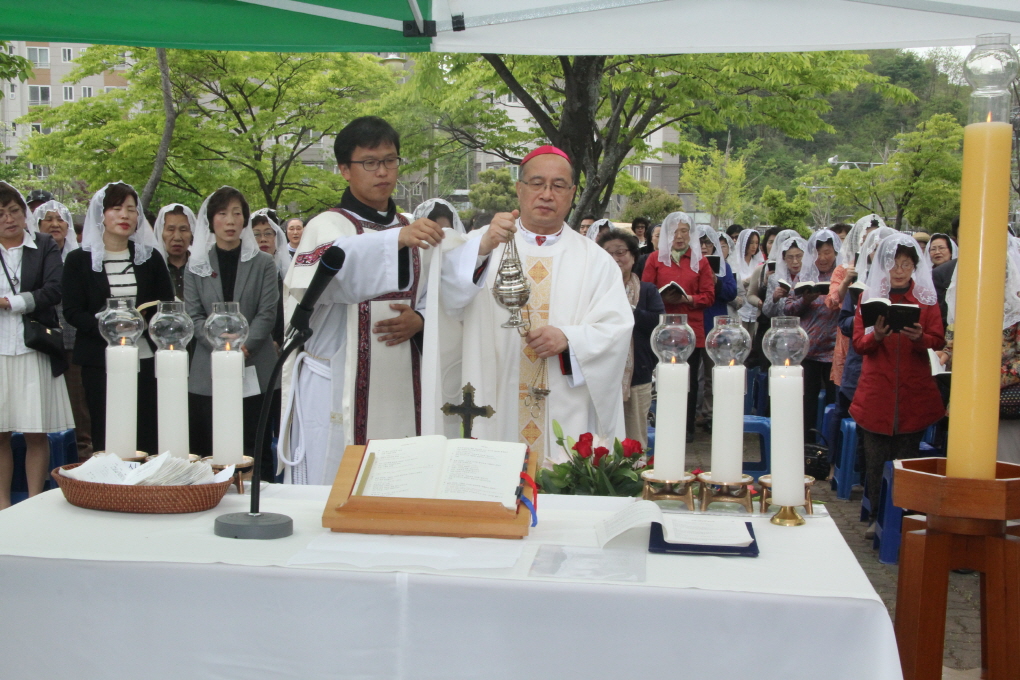 2014 04 26푸른나래축복식 손주교님 049.jpg