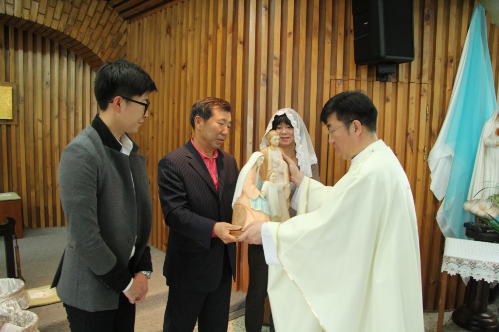 2014 05 04 이병기마테오 성가정축복식 007.jpg