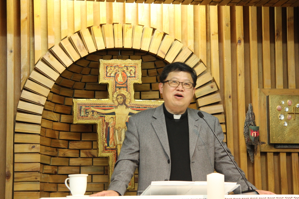 2014,12,09대림특강 초대신부님 주영돈 토마스 002.jpg