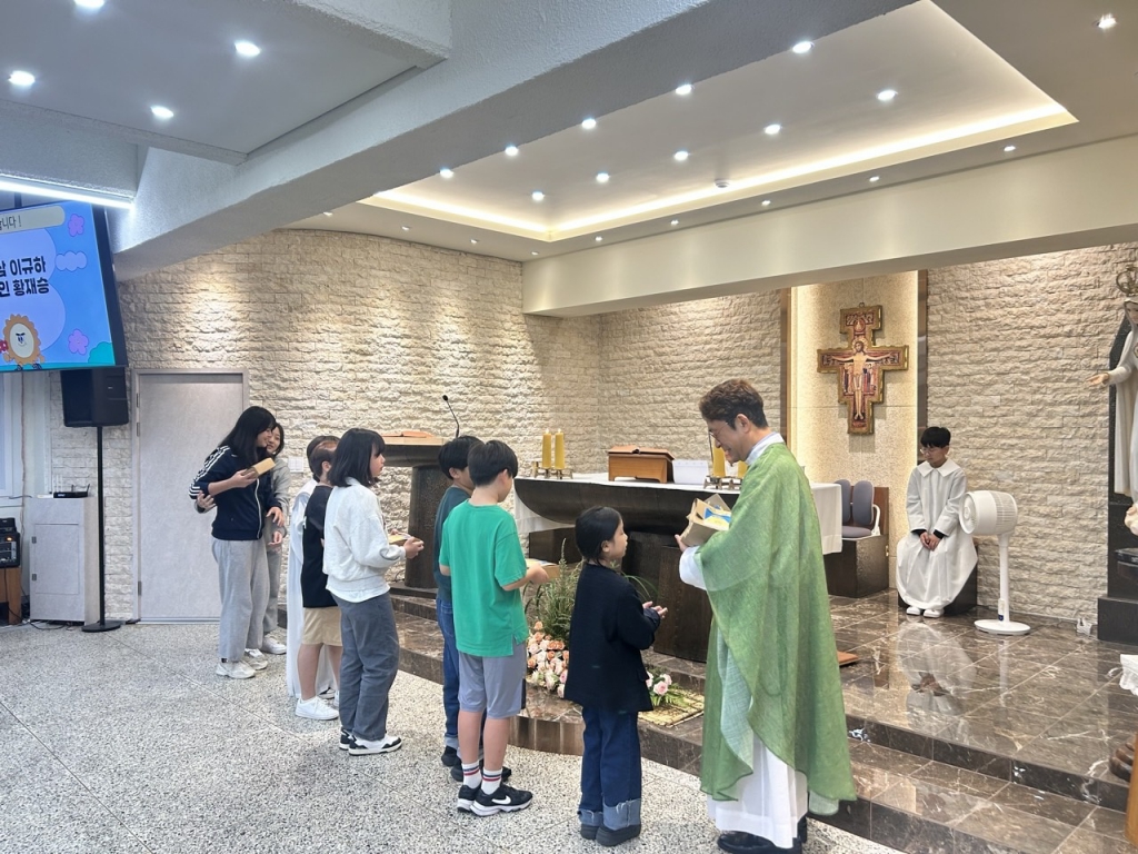 20241012 주일학교 예비자 환영식 (6).jpg