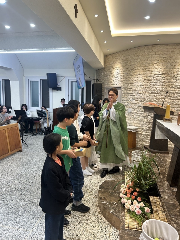 20241012 주일학교 예비자 환영식 (1).jpg