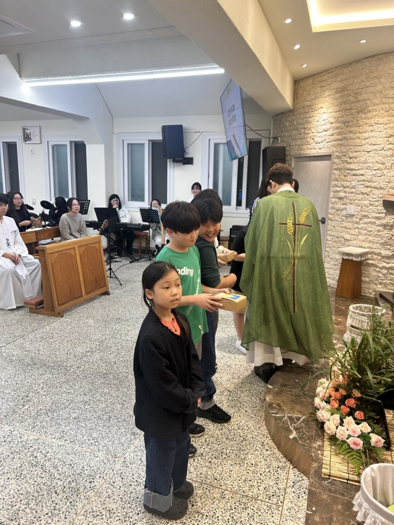 20241012 주일학교 예비자 환영식 (12).jpg