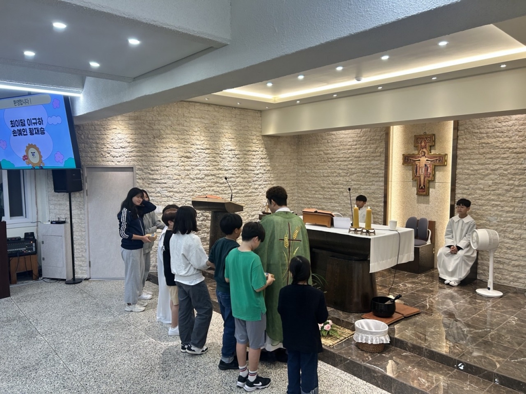 20241012 주일학교 예비자 환영식 (4).jpg