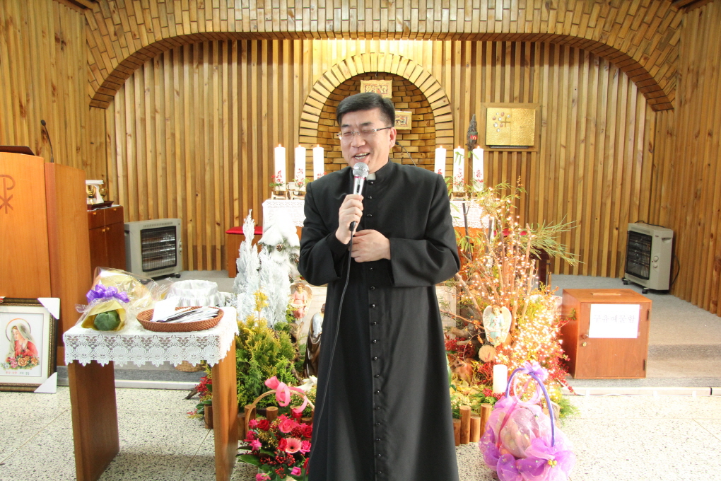 2013 12 25 전열신부님영명축일 024.jpg