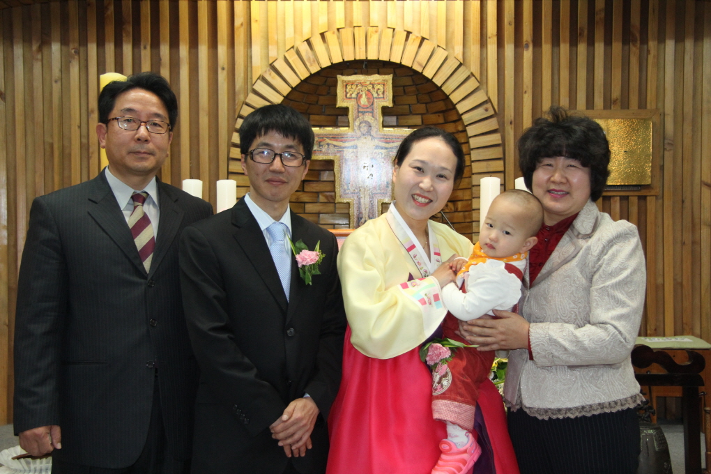 2014 04 19부활성야 영세식 122.jpg