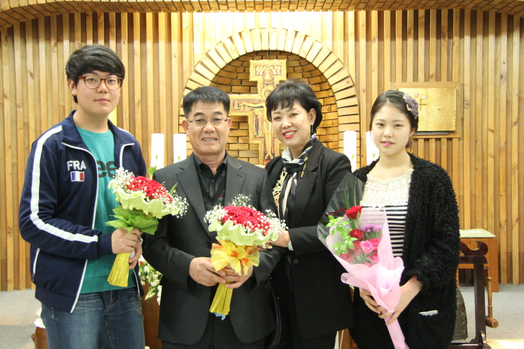 2014 04 19부활성야 영세식 126.jpg