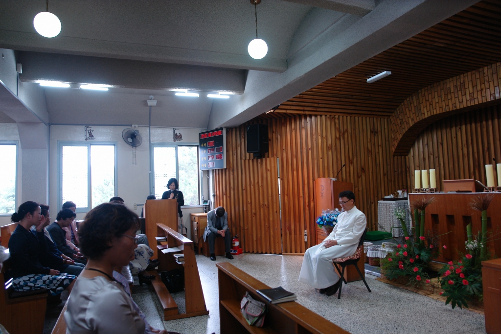 101003신신부님이별미사 (13).JPG