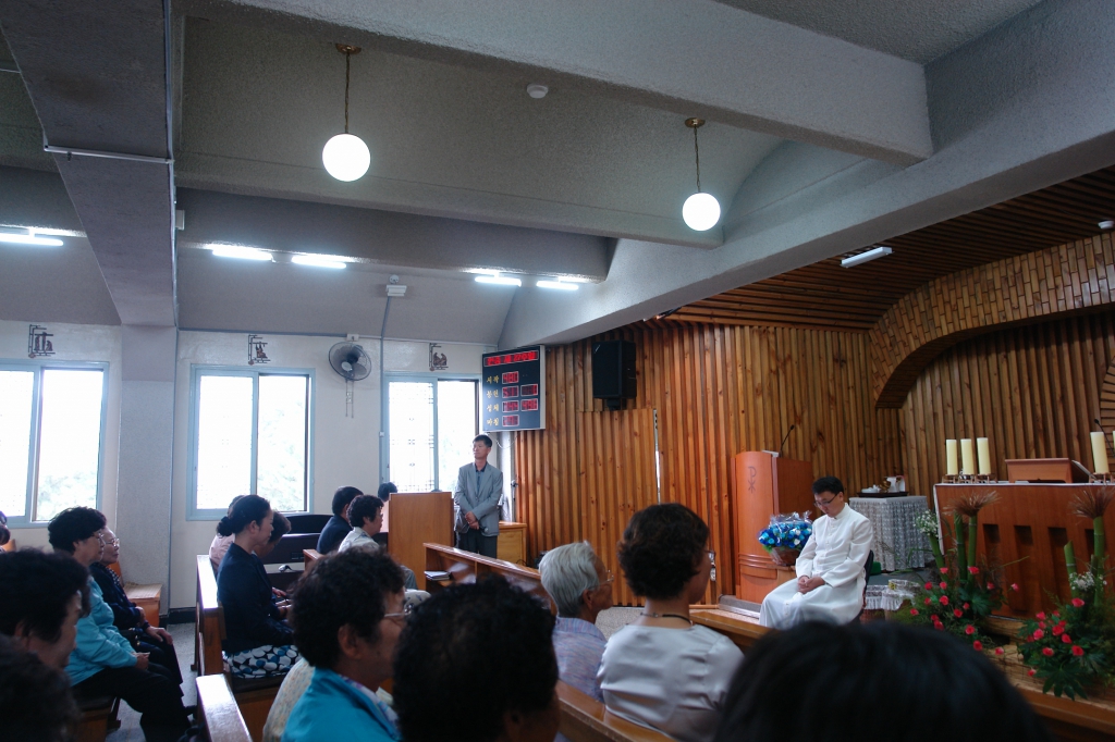 101003신신부님이별미사 (7).JPG