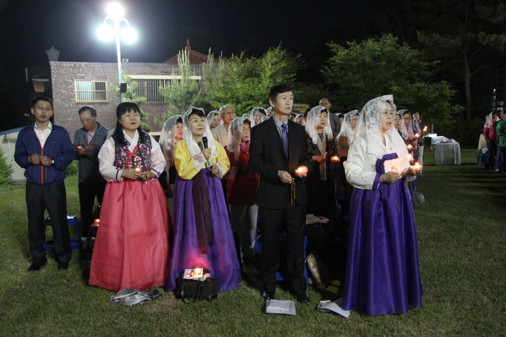 2013 05 23 성모의밤 007.jpg