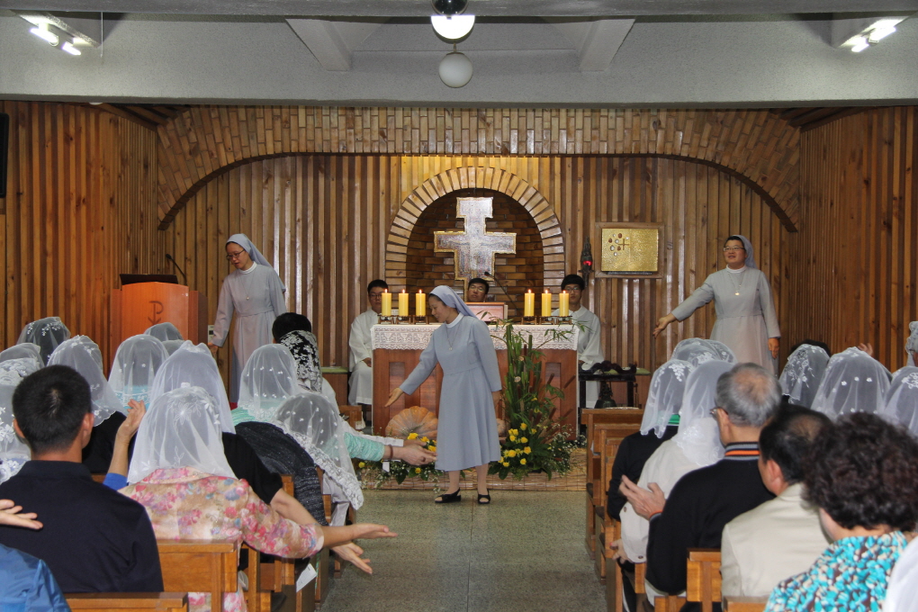 2013 09 29 제18회본당의날 001.jpg