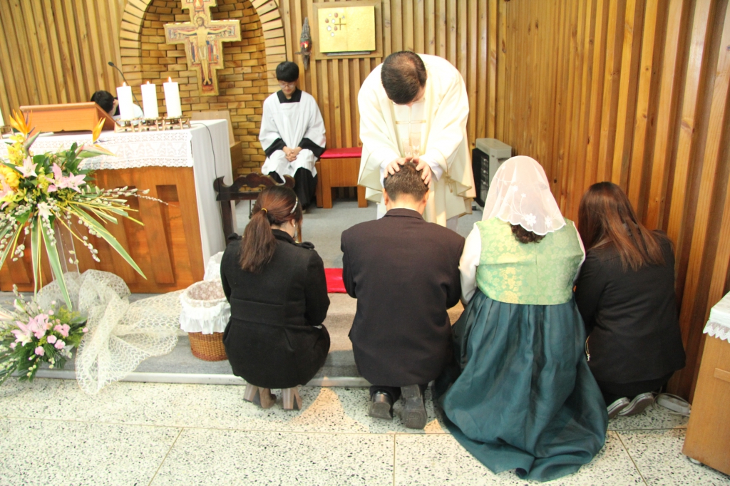 박은호펠렉스 성가정축복식 14 02 02 003.jpg