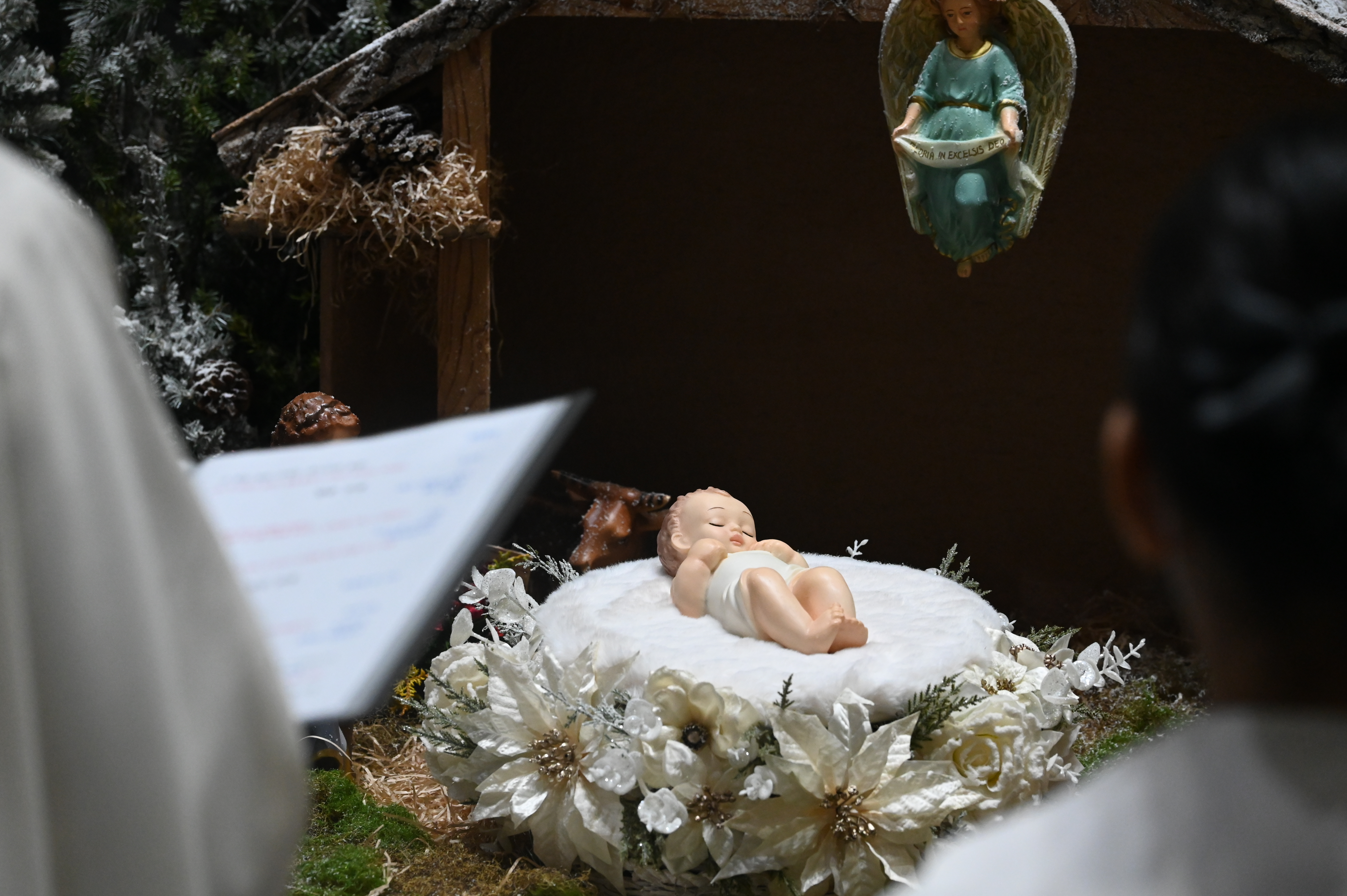 2024년12월24일-성탄밤미사예수님.JPG