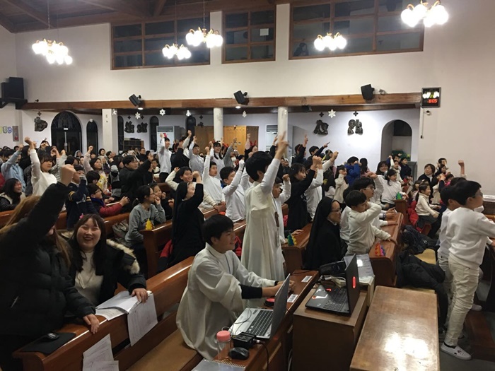 2017-12-23성탄가족미사 (28)s.jpg