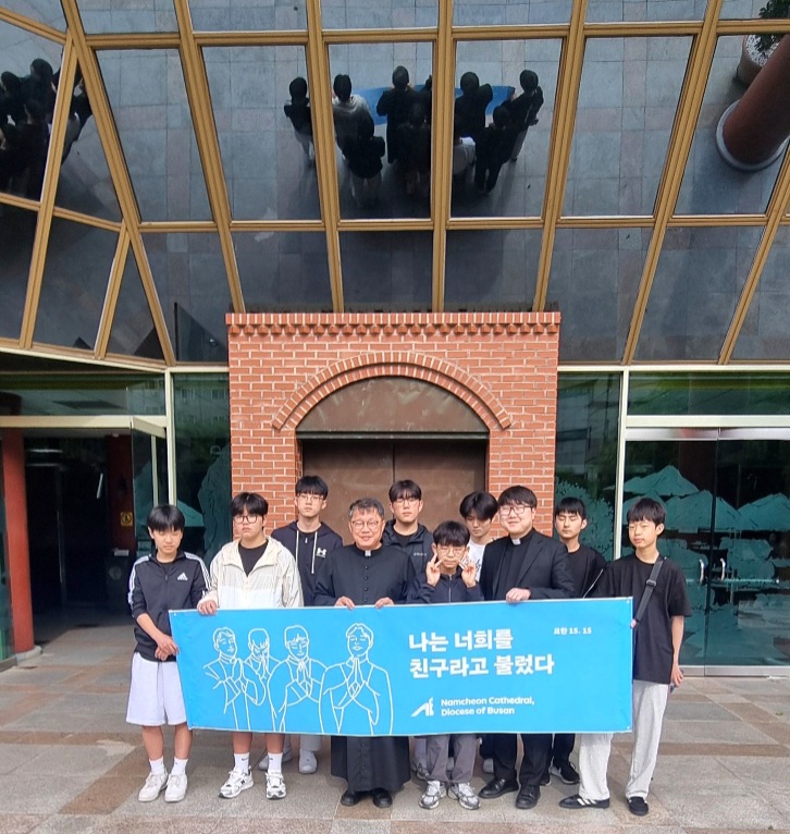 성소주일 행사.jpg